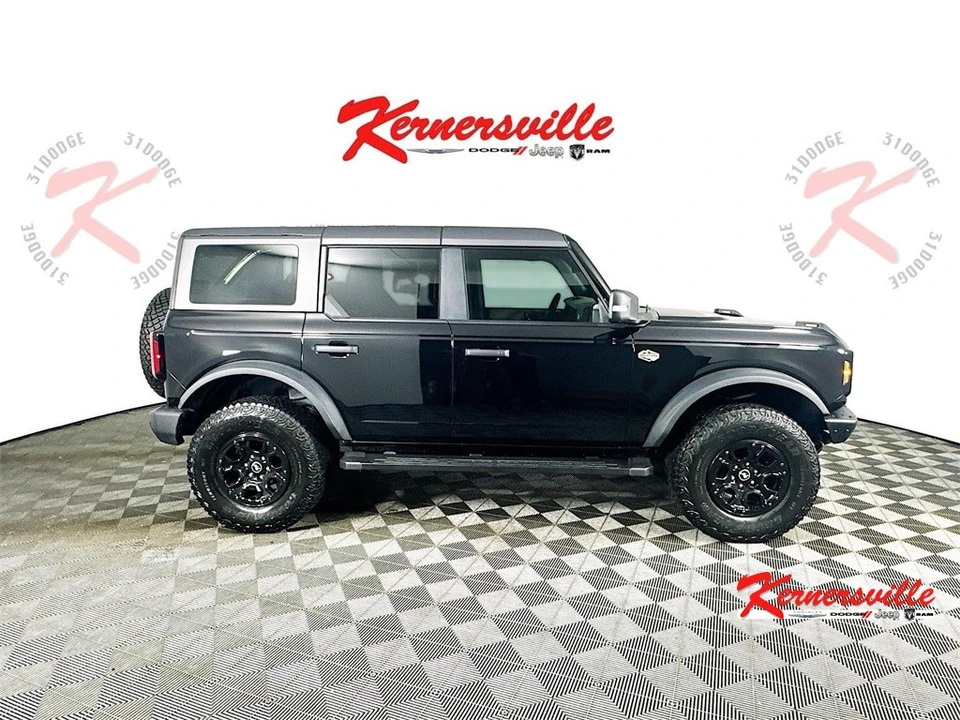 2024 Ford Bronco 6th Gen - Image 8 of 12