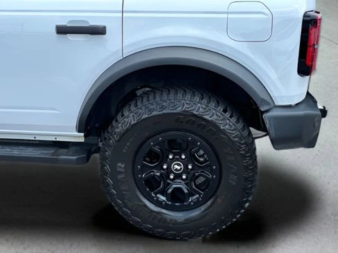 2024 Ford Bronco 6th Gen - Image 10 of 11