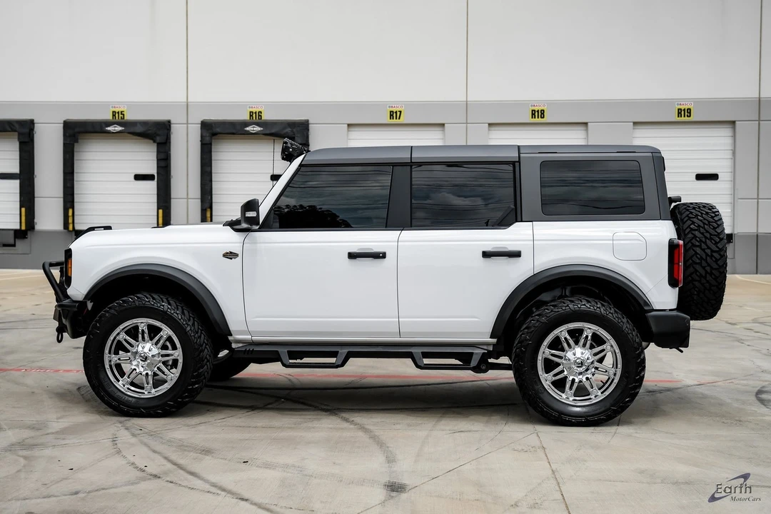 2024 Ford Bronco 6th Gen - Image 5 of 12