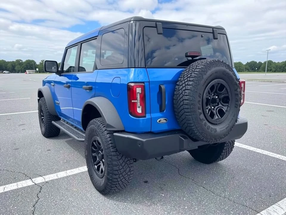 2024 Ford Bronco 6th Gen - Image 4 of 19