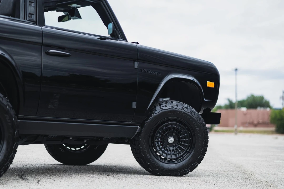 2024 Ford Bronco 6th Gen - Image 5 of 31