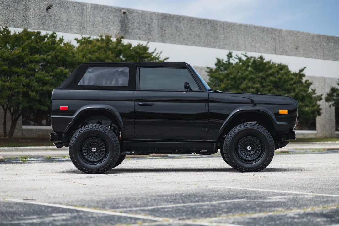2024 Ford Bronco 6th Gen - Image 29 of 31