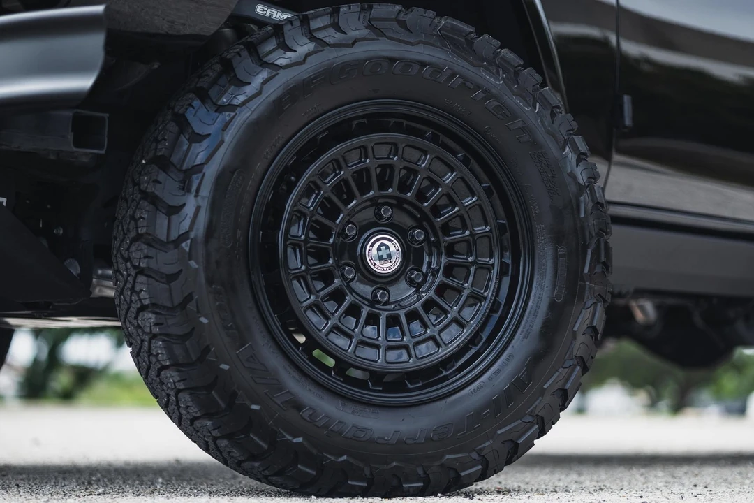 2024 Ford Bronco 6th Gen - Image 19 of 31