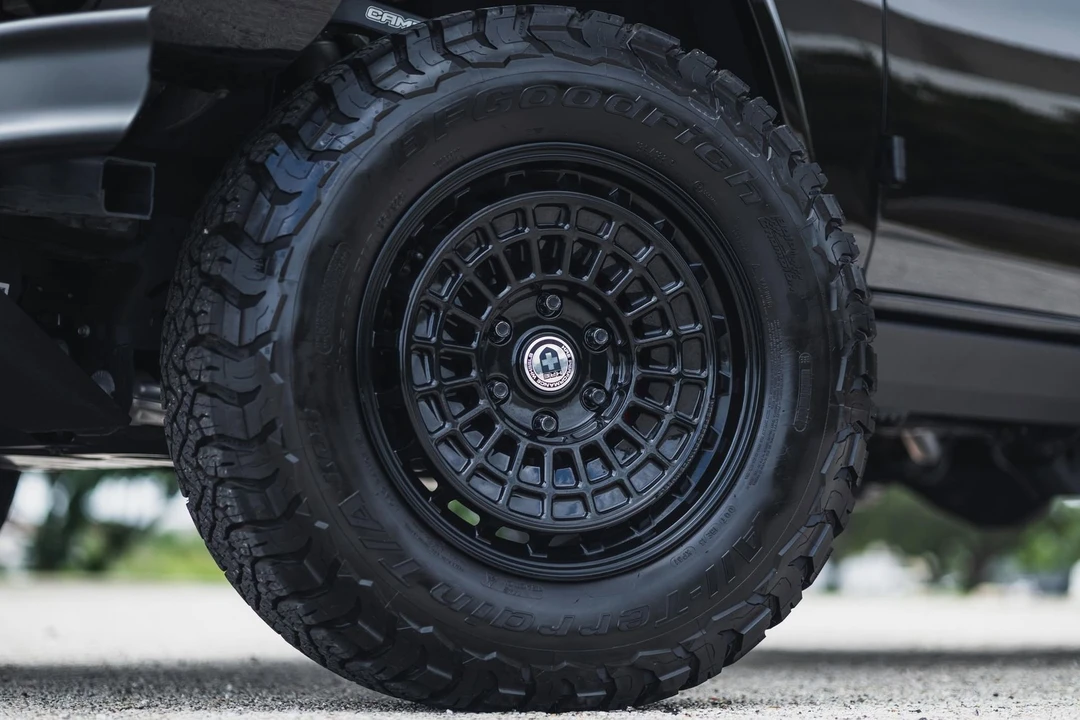 2024 Ford Bronco 6th Gen - Image 19 of 31