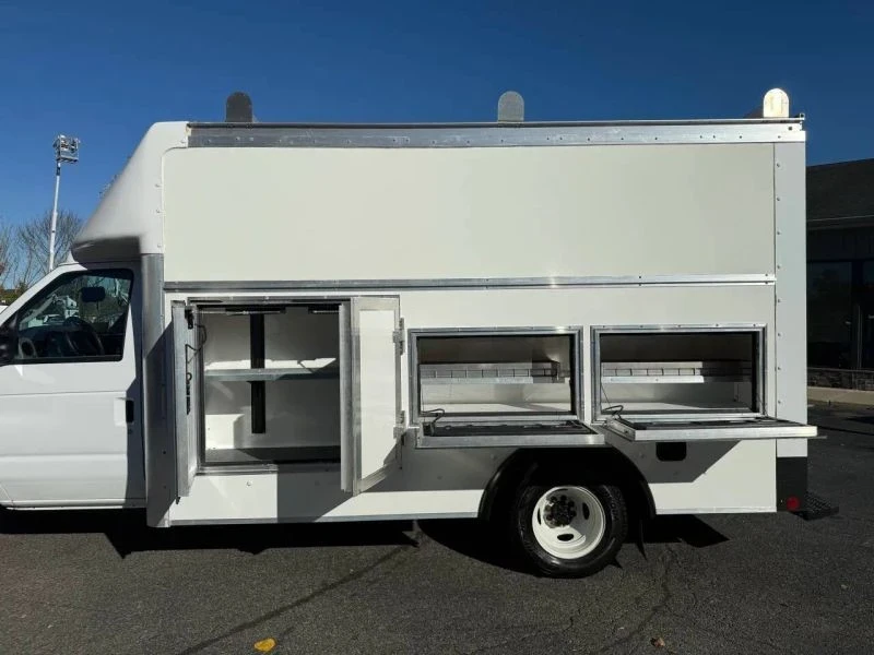 2024 Ford Econoline Van - Image 11 of 12