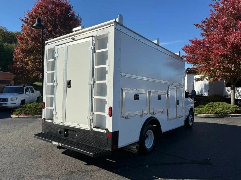 2024 Ford Econoline Van - Image 7 of 12