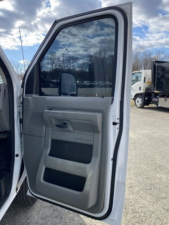 2024 Ford Econoline Van - Image 16 of 21