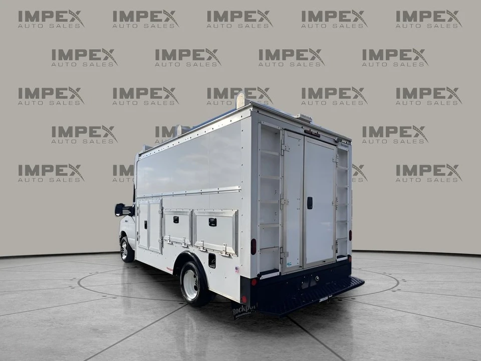 2024 Ford Econoline Van - Image 8 of 21