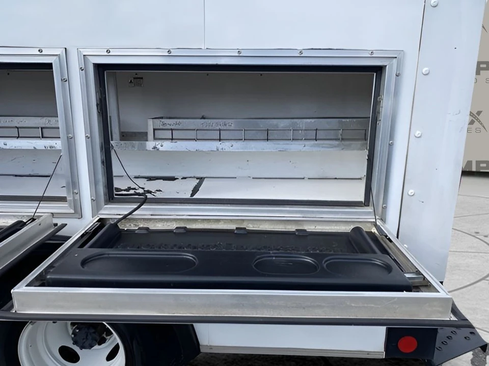2024 Ford Econoline Van - Image 26 of 31