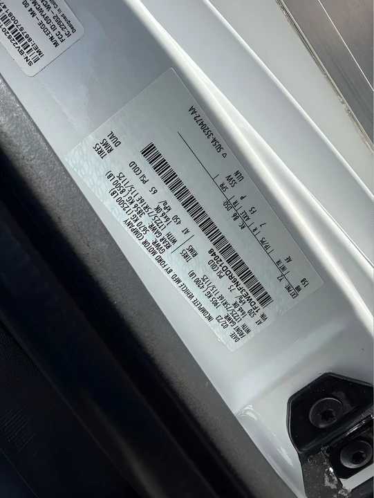 2024 Ford Super Duty 5th Gen - Image 21 of 24