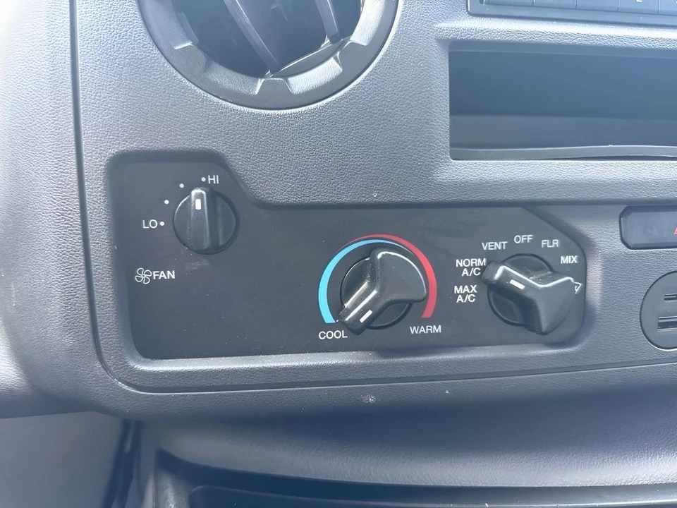 2024 Ford Super Duty 5th Gen - Image 14 of 24