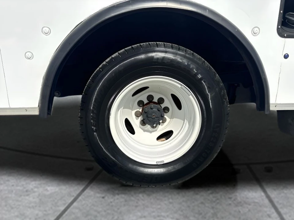2024 Ford Super Duty 5th Gen - Image 23 of 24