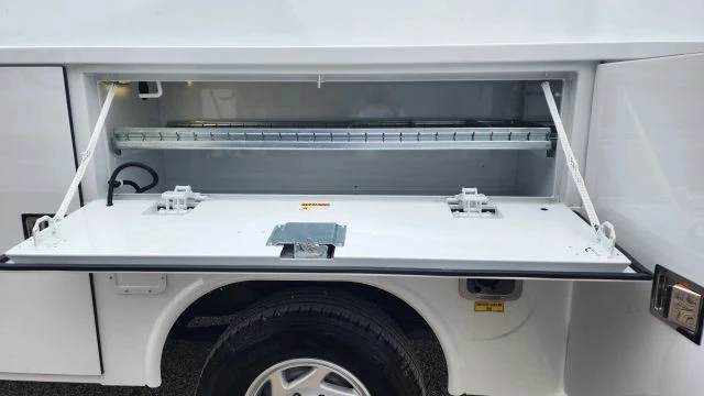 2024 Ford Econoline Van - Image 23 of 31