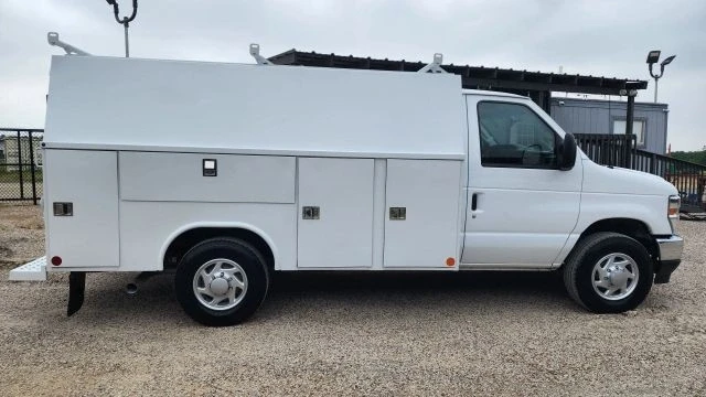 2024 Ford Econoline Van - Image 13 of 21