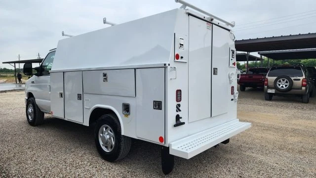 2024 Ford Econoline Van - Image 8 of 31