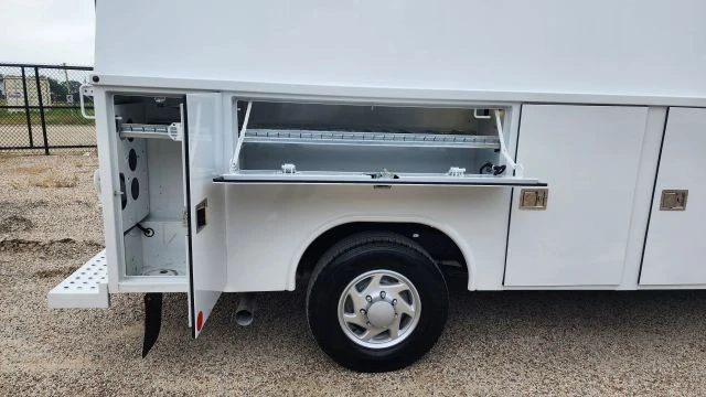 2024 Ford Econoline Van - Image 16 of 21