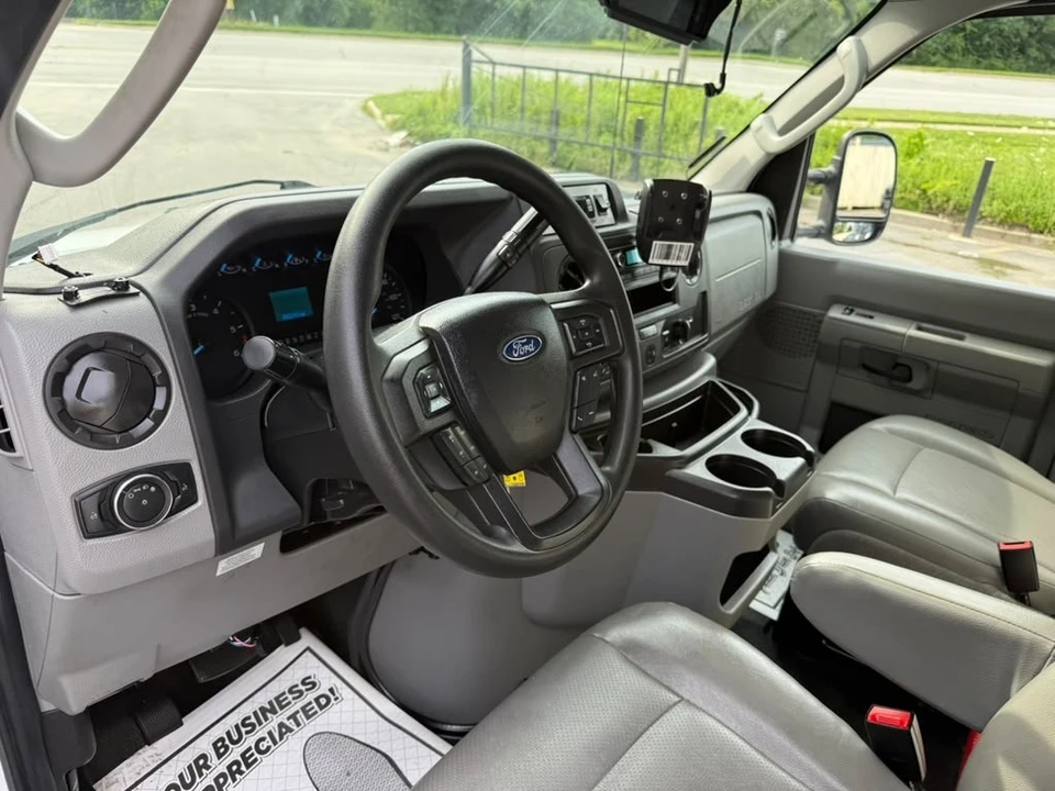 2024 Ford Super Duty 5th Gen - Image 20 of 31