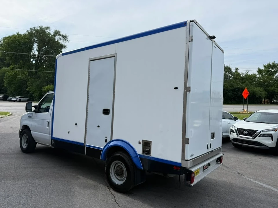 2024 Ford Super Duty 5th Gen - Image 7 of 31