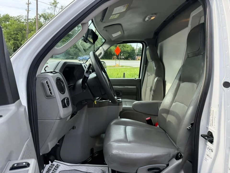 2024 Ford Super Duty 5th Gen - Image 16 of 31