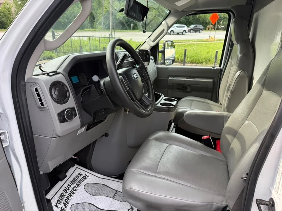 2024 Ford Super Duty 5th Gen - Image 21 of 31