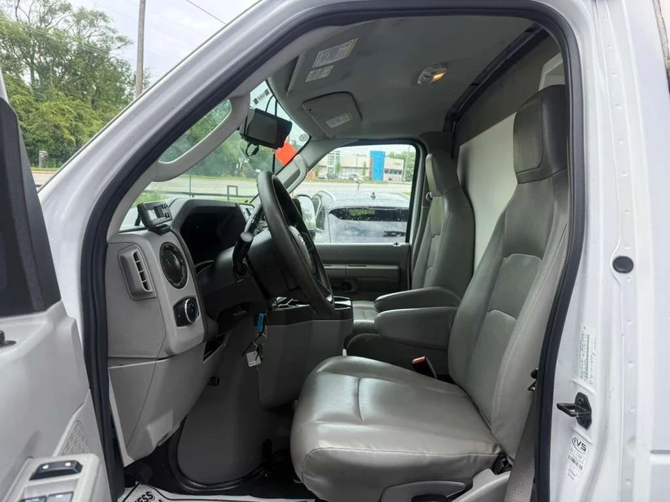 2024 Ford Super Duty 5th Gen - Image 16 of 31
