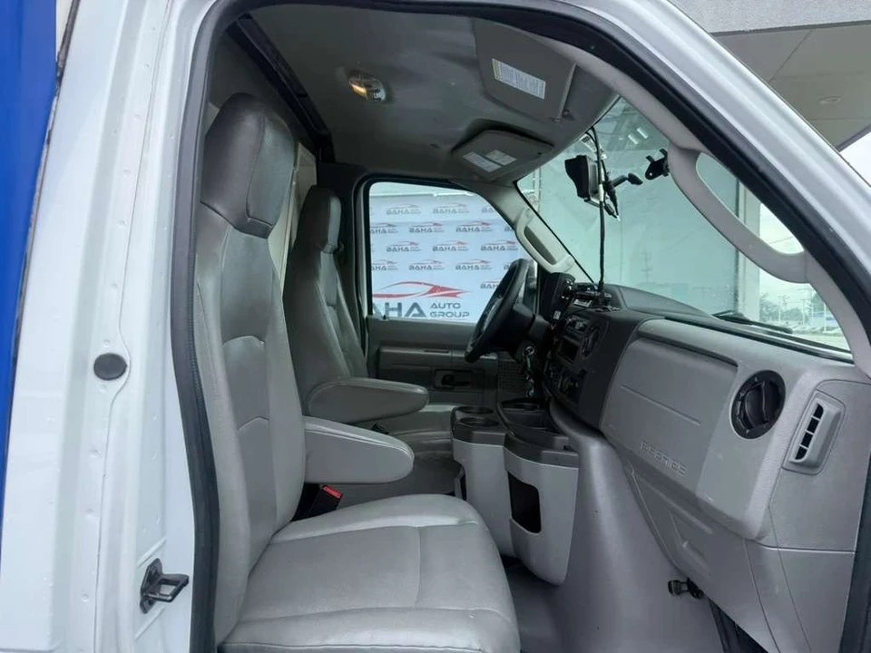 2024 Ford Super Duty 5th Gen - Image 28 of 31