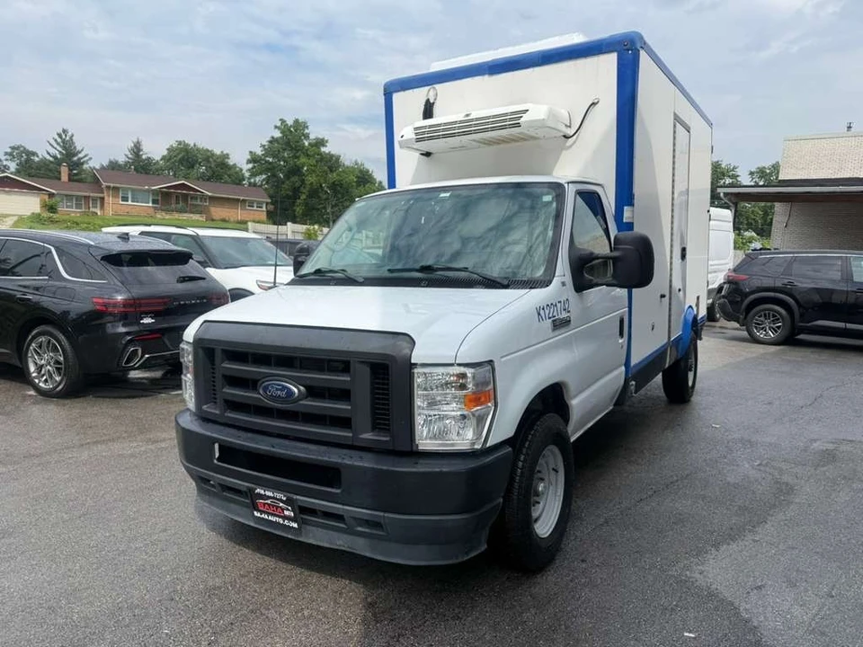 2024 Ford Super Duty 5th Gen - Image 2 of 31