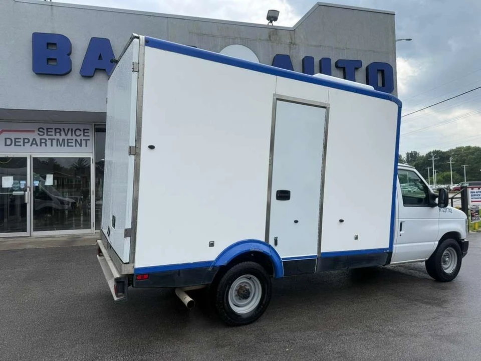 2024 Ford Super Duty 5th Gen - Image 5 of 31