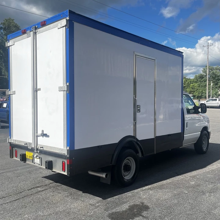 2024 Ford Econoline Van - Image 6 of 22