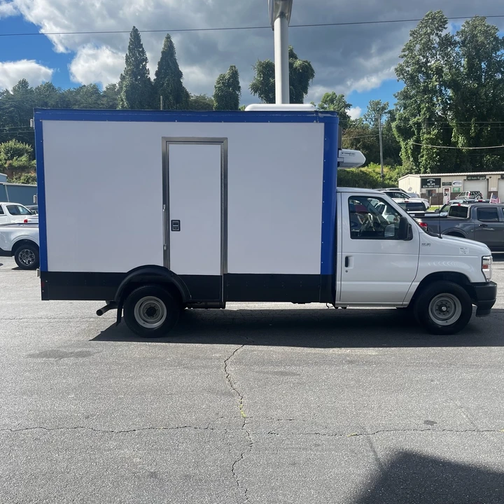 2024 Ford Econoline Van - Image 5 of 22