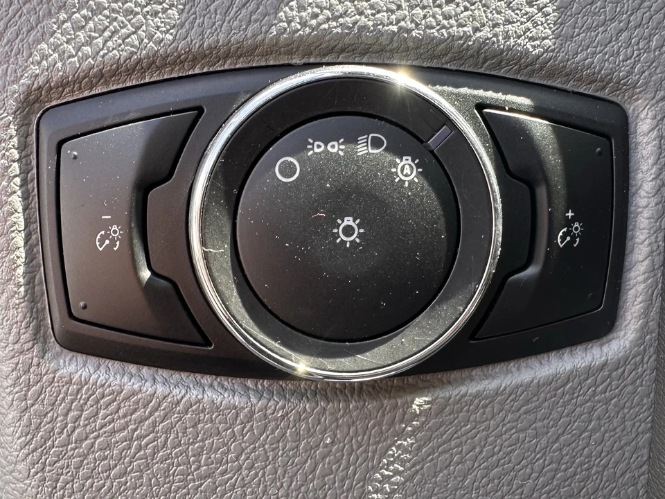 2024 Ford Super Duty 5th Gen - Image 20 of 28