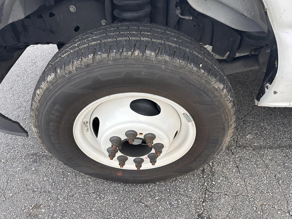 2024 Ford Super Duty 5th Gen - Image 22 of 24