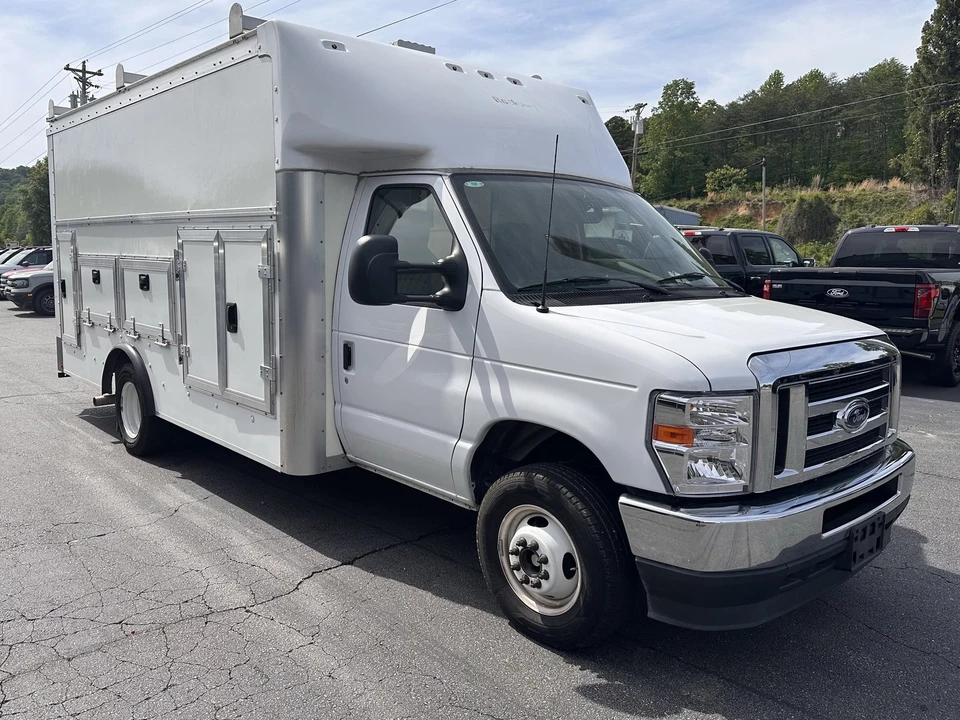 2024 Ford Super Duty 5th Gen - Image 4 of 24