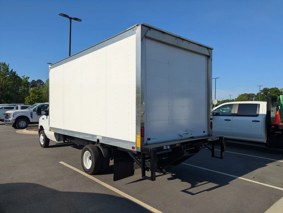 2024 Ford Super Duty 5th Gen - Image 6 of 31