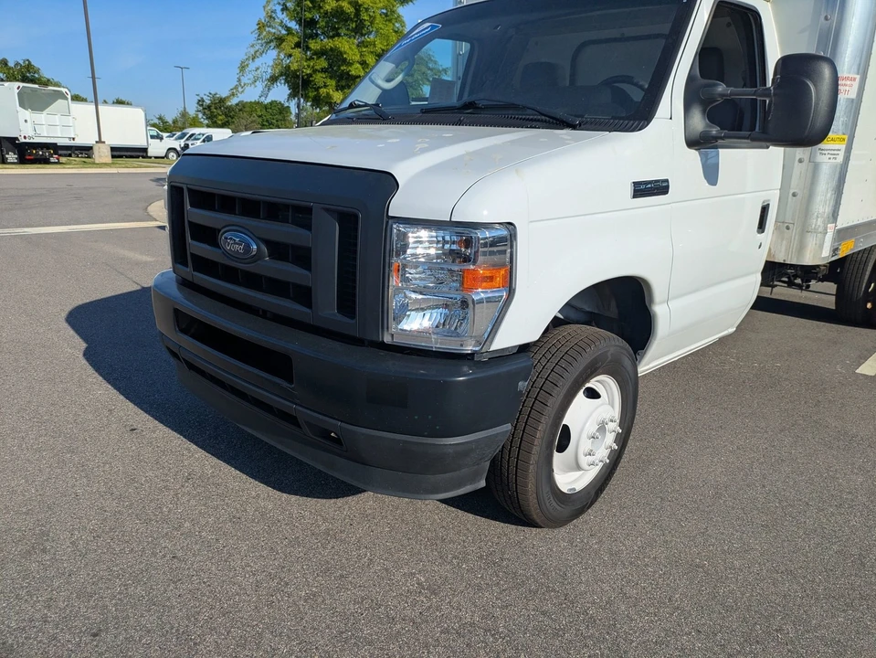 2024 Ford Super Duty 5th Gen - Image 9 of 31
