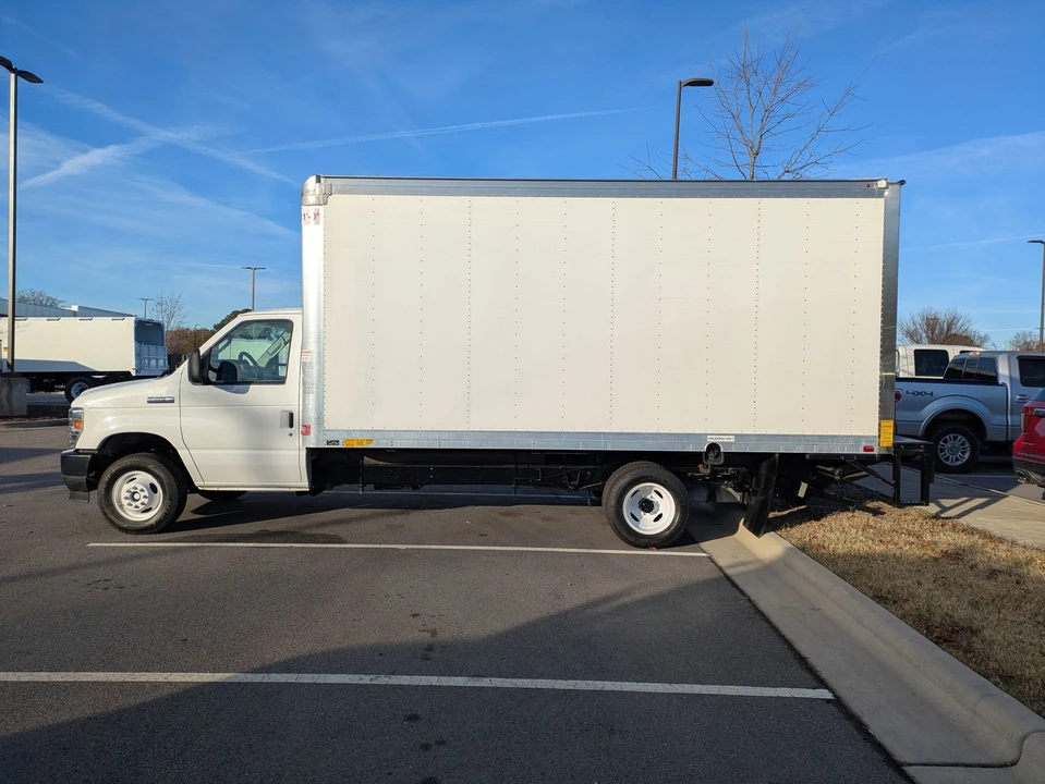 2024 Ford Econoline Van - Image 5 of 21