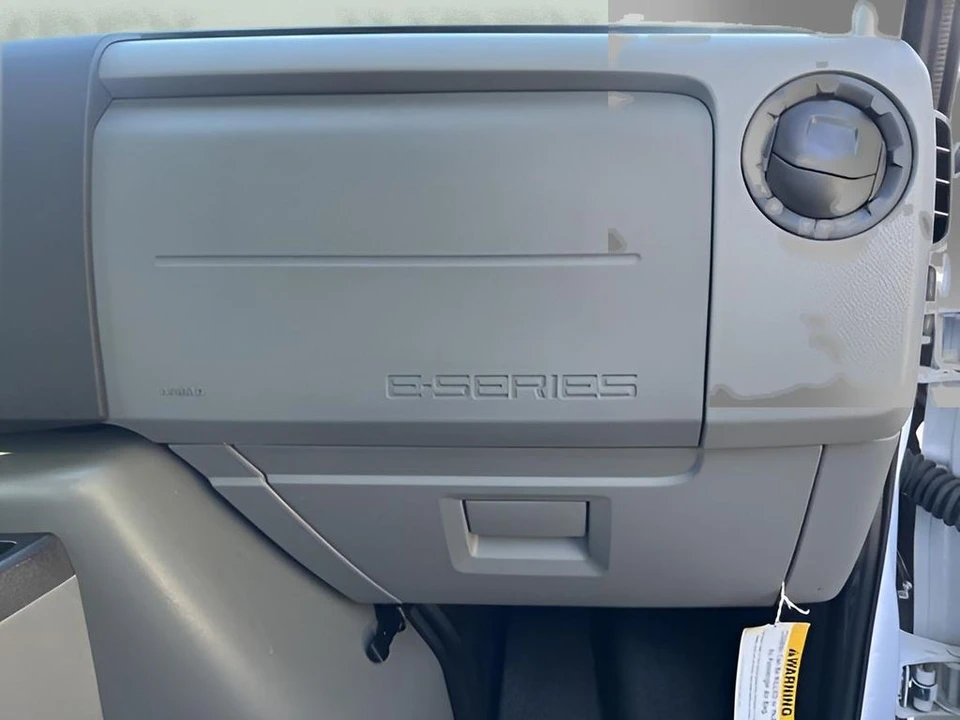 2024 Ford Super Duty - Image 28 of 31