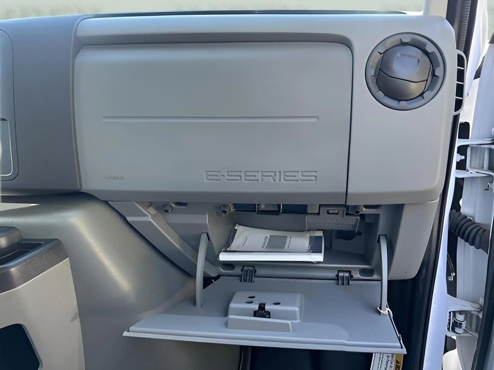 2024 Ford Super Duty - Image 29 of 31