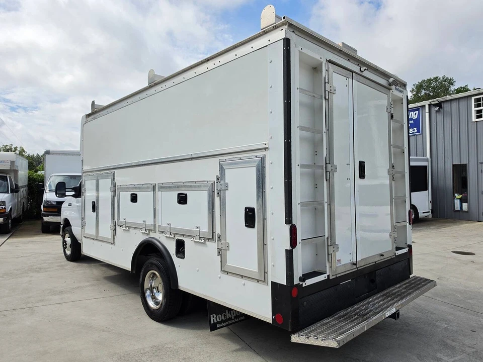 2024 Ford Super Duty 5th Gen - Image 4 of 31