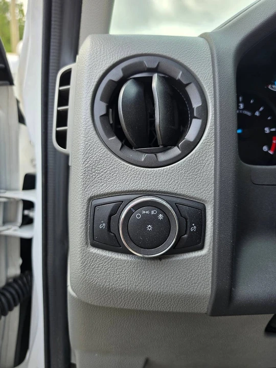 2024 Ford Super Duty 5th Gen - Image 28 of 31