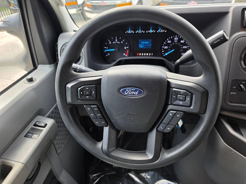 2024 Ford Super Duty 5th Gen - Image 17 of 31