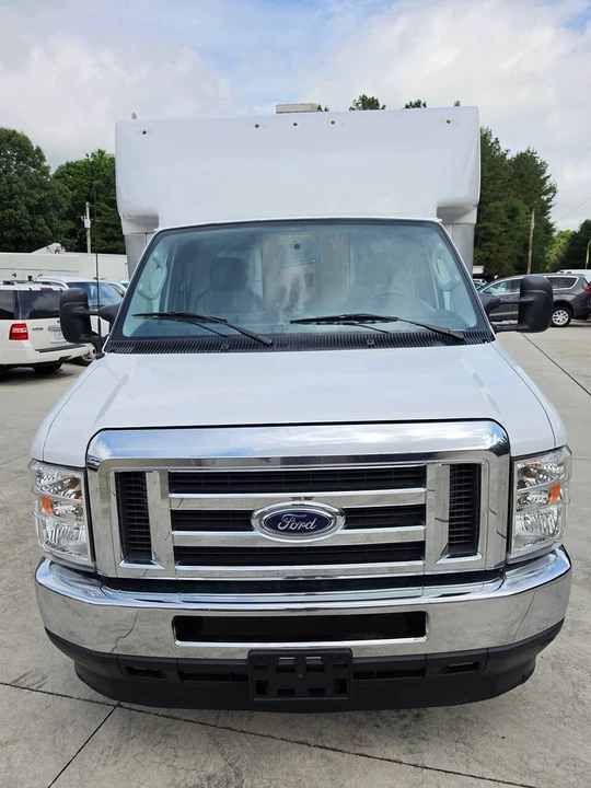 2024 Ford Super Duty 5th Gen - Image 9 of 31