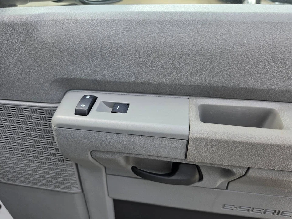 2024 Ford Super Duty 5th Gen - Image 30 of 31