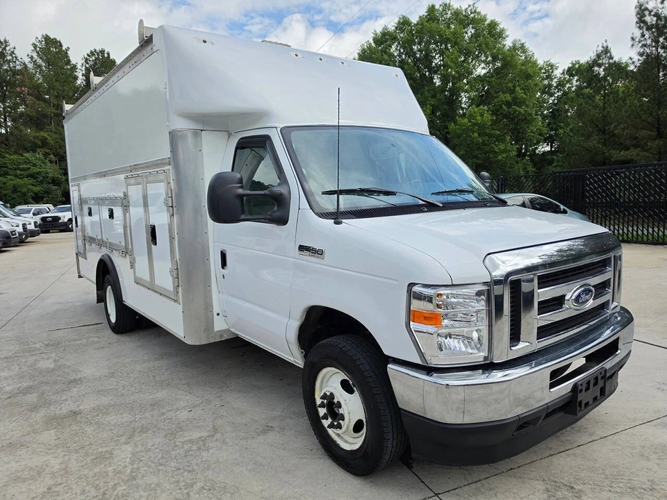 2024 Ford Super Duty 5th Gen - Image 8 of 31