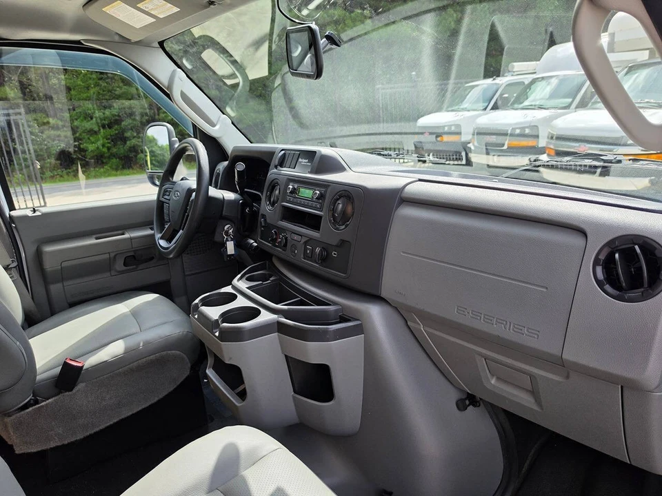 2024 Ford Super Duty 5th Gen - Image 15 of 31
