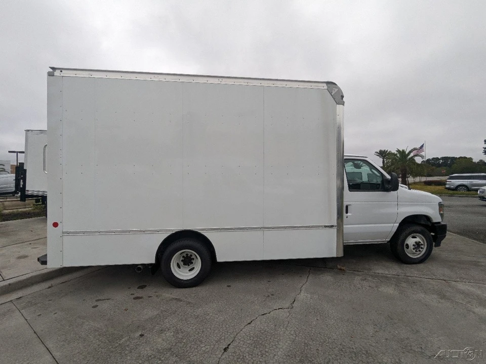 2024 Ford Econoline Van - Image 3 of 21