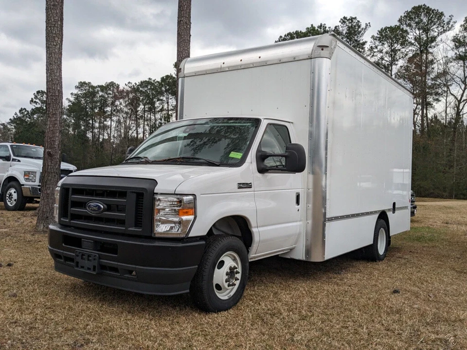 2024 Ford Econoline Van - Image 6 of 21