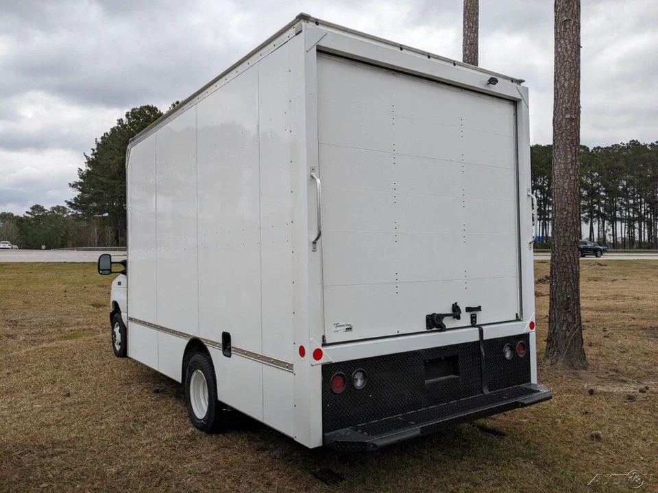 2024 Ford Econoline Van - Image 5 of 21