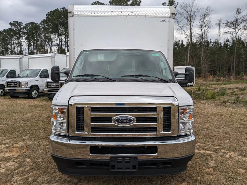 2024 Ford Econoline Van - Image 9 of 21