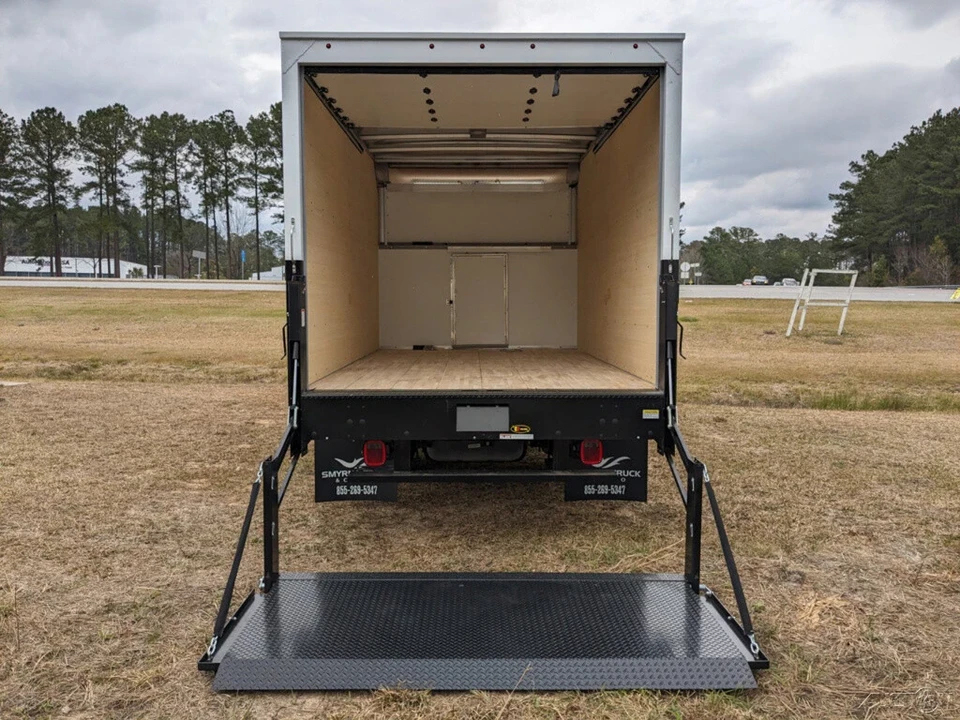 2024 Ford Econoline Van - Image 14 of 21